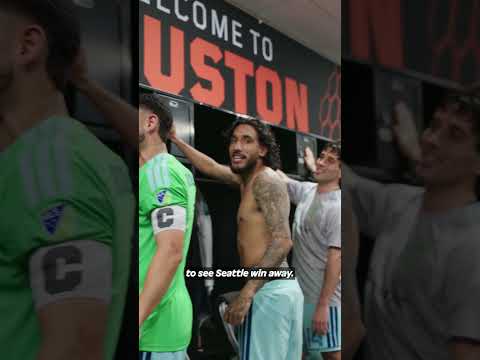 🎅 Jingle Bells in Houston! #christmas #football #soccer #Shorts #YouTubeShorts #Viral #Trending #FYP