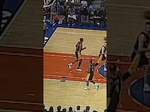 Larry Johnson was RELENTLESS! 💪 #nba #nyknicks #larryjohnson