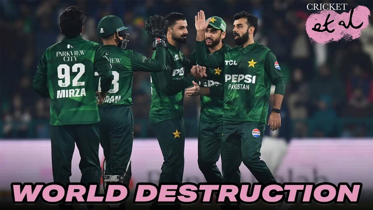 WORLD DESTRUCTION: Pakistan Trouble Australia & The World Cup