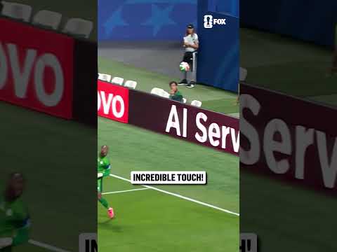 Eldor Shomurodov with a beautiful finish to put Uzbekistan in front first