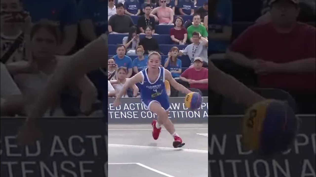 That crossover got her dizzy 😵‍💫 Via: FIBA3x3 #3x3basketball
