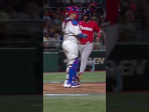 Christian Bethancourt gets Team Panama on the board 💪#worldbaseballclassic