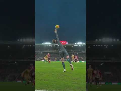 The strength. The finish. Brian Brobbey 💪😍