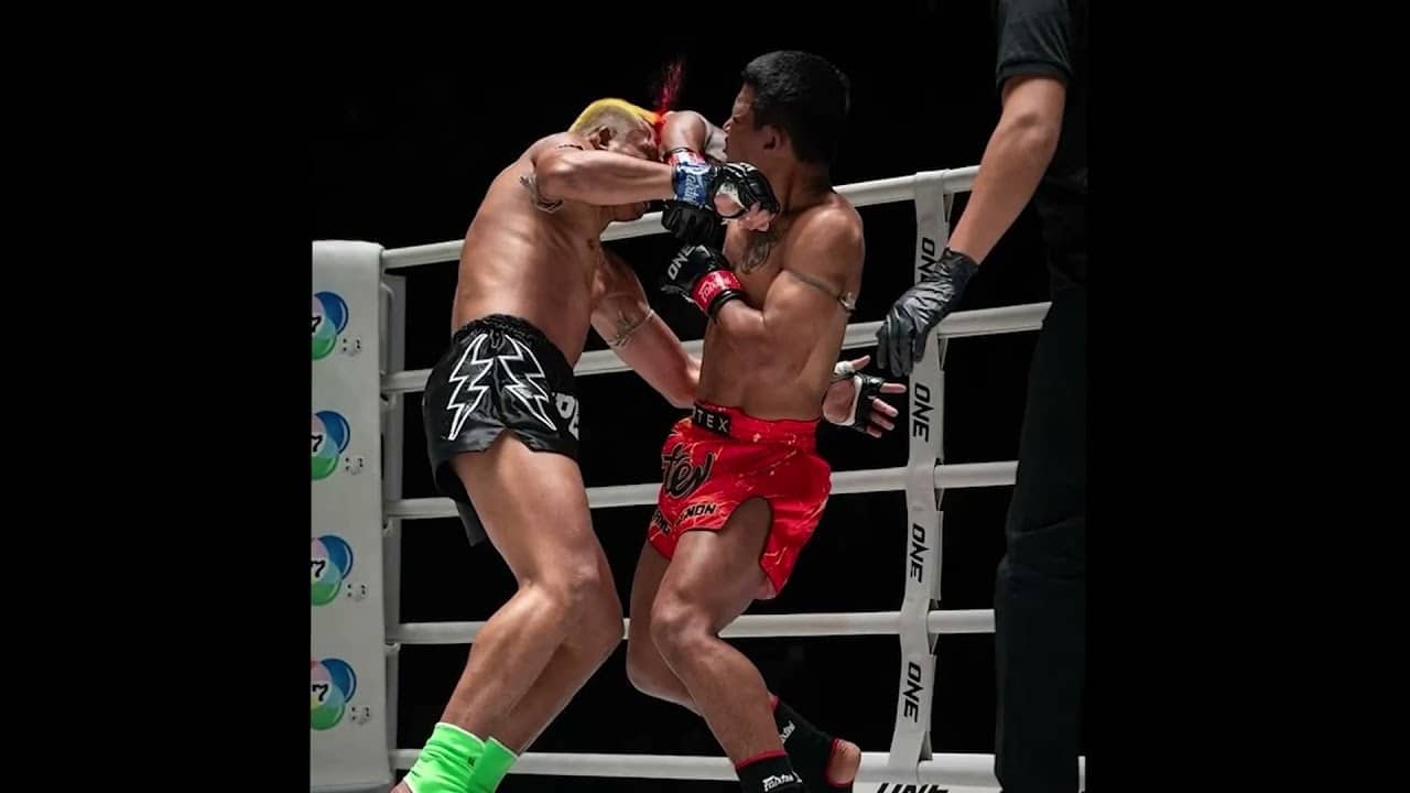 PERFECT TIMING 🗡️ Can Rodtang break through Takeru at ONE SAMURAI 1?