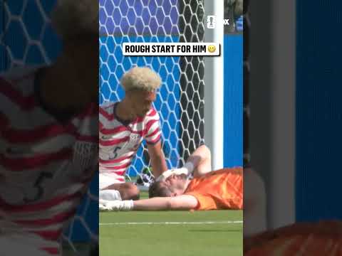 Jedi checks up on Bosnia and Herzegovina keeper Nikola Vasilj