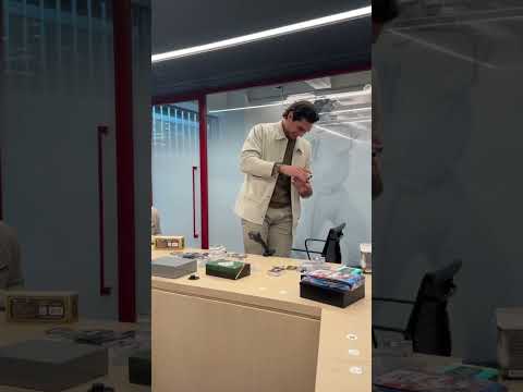 Jac Caglianone opened some Topps baseball card packs ... and pulled a rare Shohei Ohtani autograph 🤯