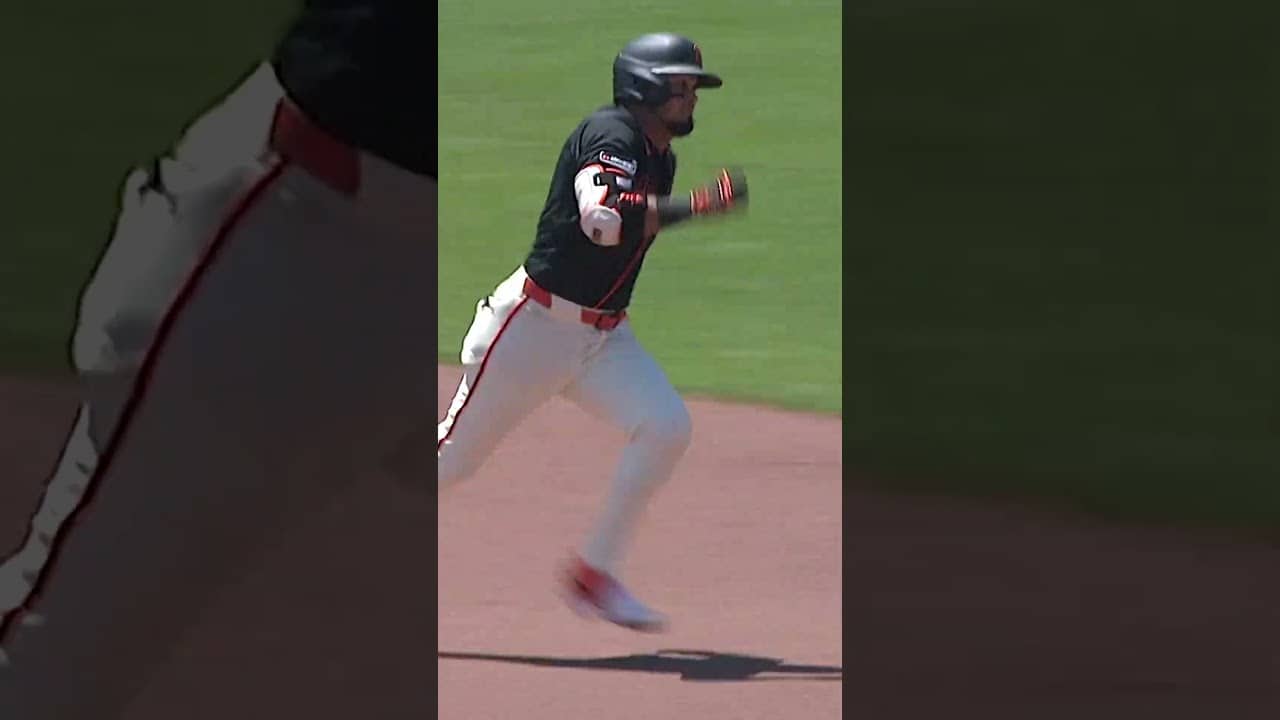 Luis Arraez Triples 💨
