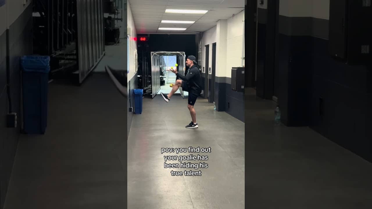 ELITE hand-eye coordination 🤯 #grubi #goalietraining #juggling #unreal