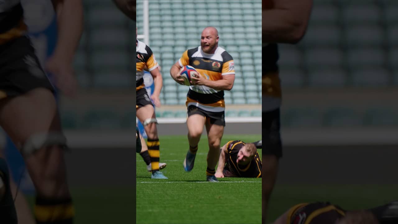 Just gliding through the defence 😮‍💨 #EnglandRugby #Rugby