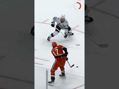 One minute of one of the Calder Trophy finalists, Beckett Sennecke 🦆