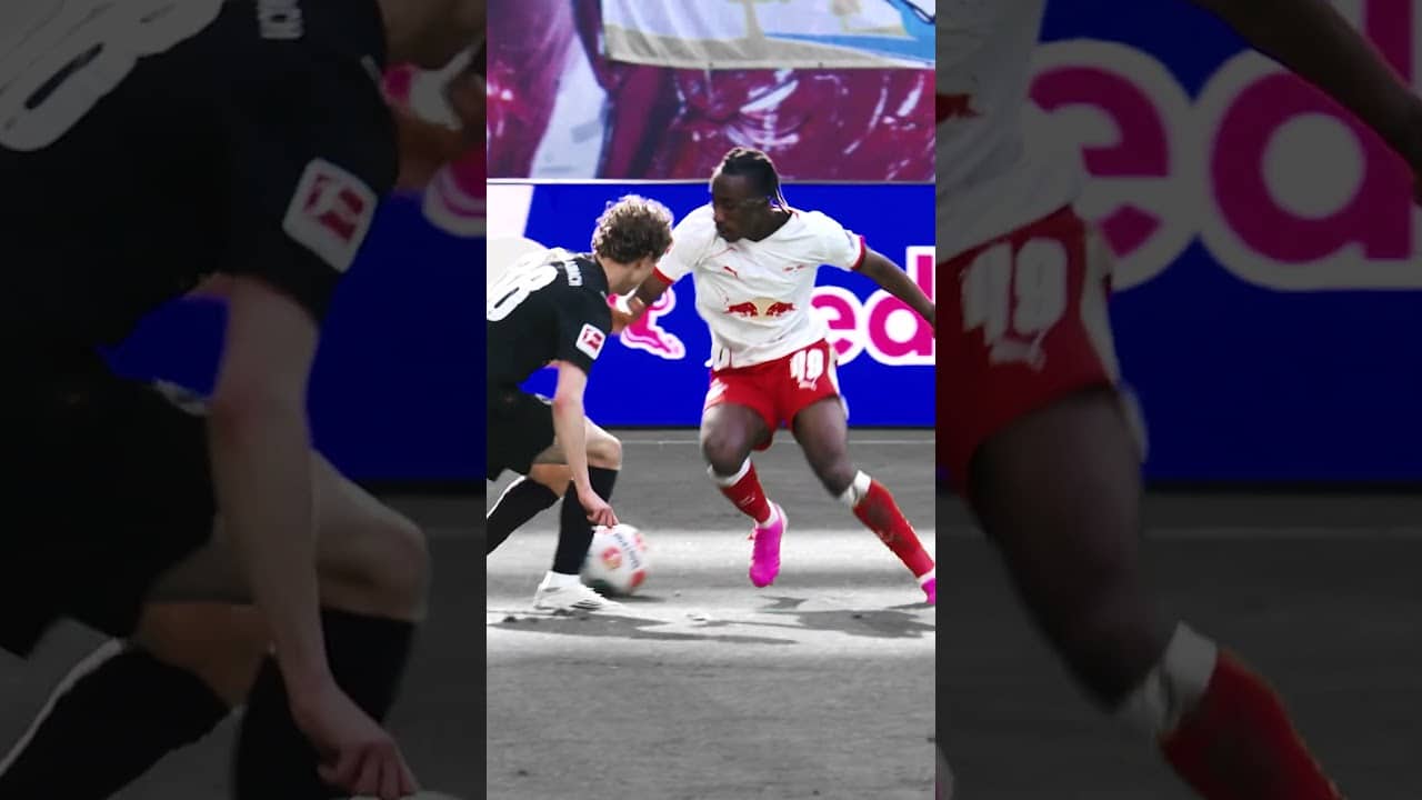 Diomande dribbling masterclass 🤯🪄 #rbleipzig #bundesliga #football #diomande