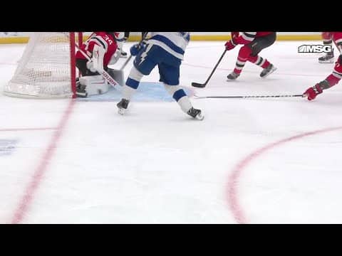 Oliver Bjorkstrand scores a powerplay goal against the New Jersey Devils