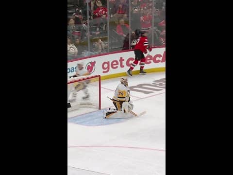 Paul Cotter with a Short Goal vs. Pittsburgh Penguins
