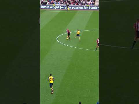 COOLLY CAPITALISING ON A MISTAKE!