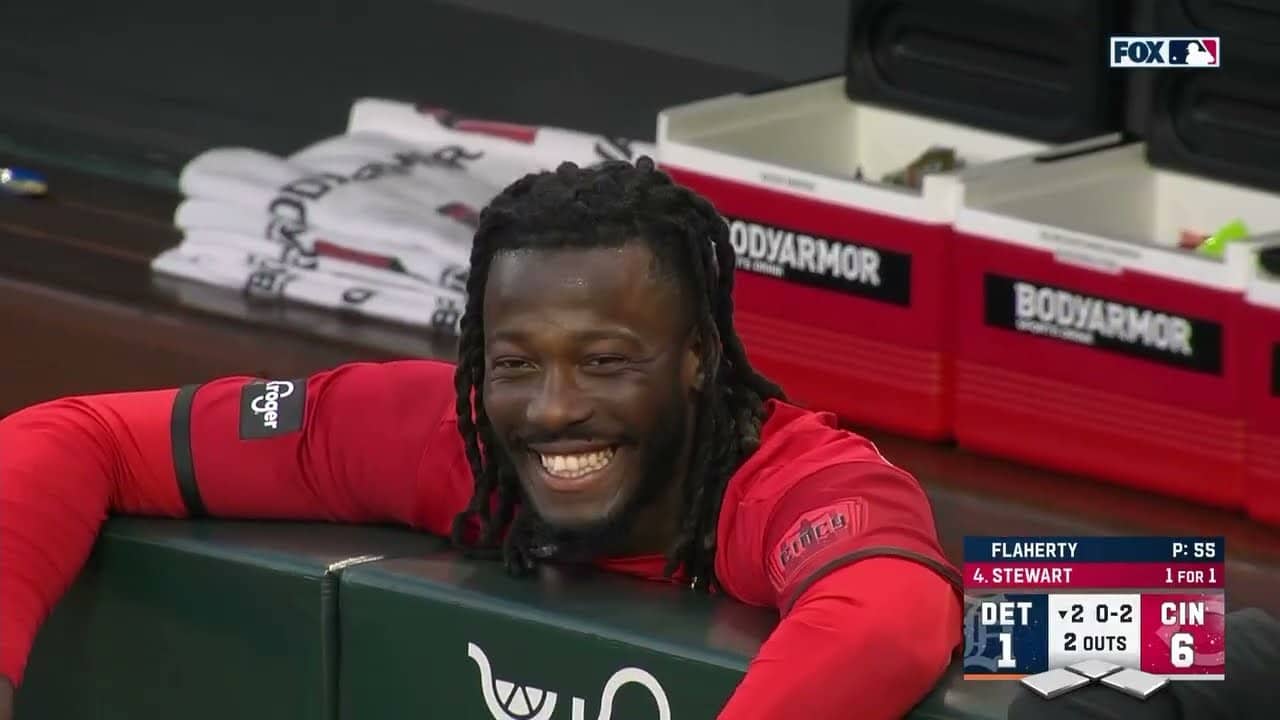 Elly De La Cruz crushes his 9th home run of the season for the Reds! 🔴 MLB Highlights