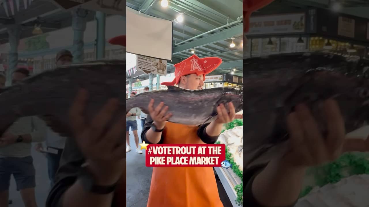 #VoteTrout at Pike Place Market 🐟