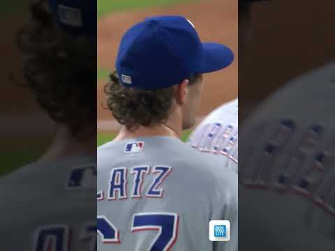 Jacob deGrom strikes out eight in his 100th career win