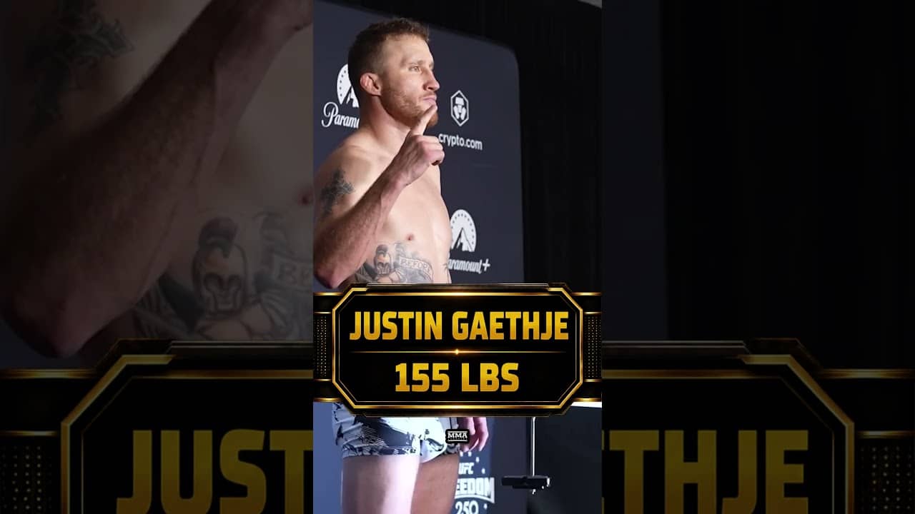 Justin Gaethje makes championship weight for his #UFC title fight against Ilia Topuria 🏆 ⚖️