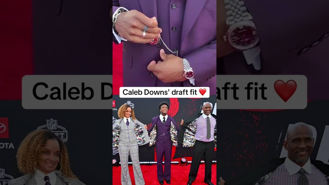 Caleb Downs has pictures of his family inside his suit 🥹