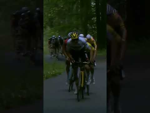 Cian Uijtdebroeks launches a HUGE attack on the final climb of the Czech Tour and leads the race!