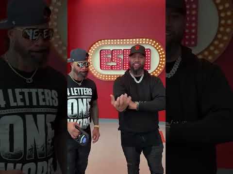 The Usos go head-to-head in a grip strength test 💪