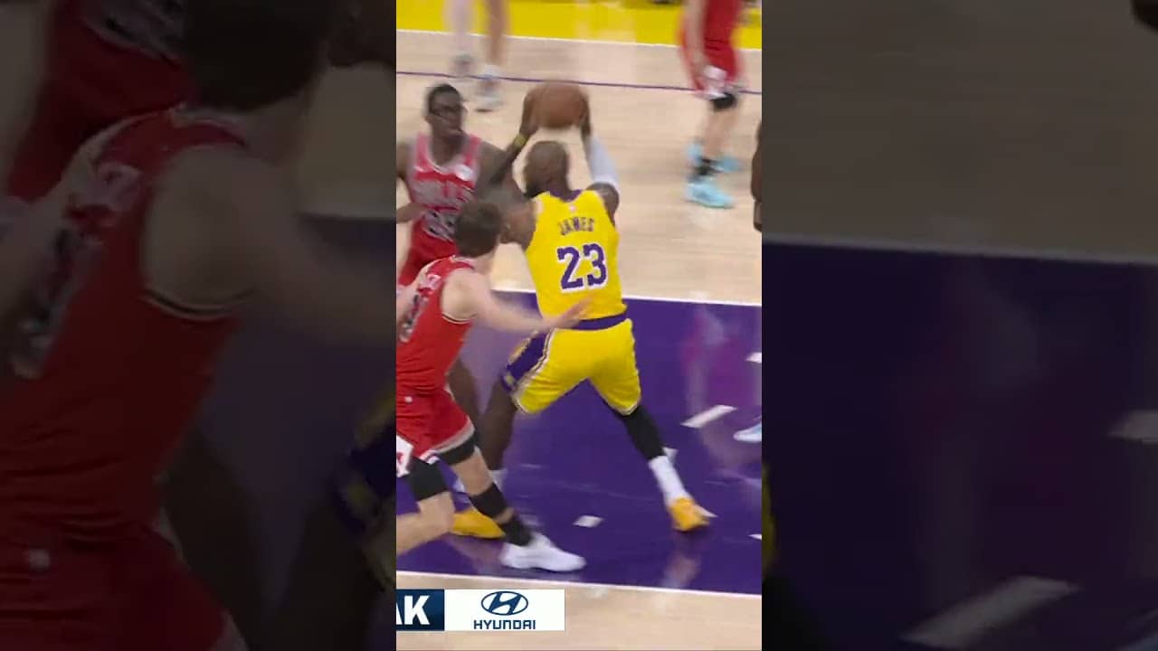 YUKI OFF THE BACKBOARD TO MATAS 🤯 #nba #chicagobulls #alleyoop #highlights