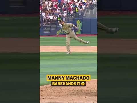 Manny Machado makes a SPECTACULAR barehanded play to take away a hit! 🔥 #MexicoCitySeries
