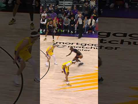 Okay now, Jamaree 👀 8 points off the bench for Bouyea! #shorts | Phoenix Suns