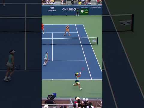 You're NOT supposed to hit a smash there! 😂