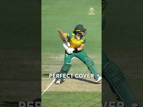 Poise and control as Laura Wolvaardt carves out the cover drive 👊 #CWC25