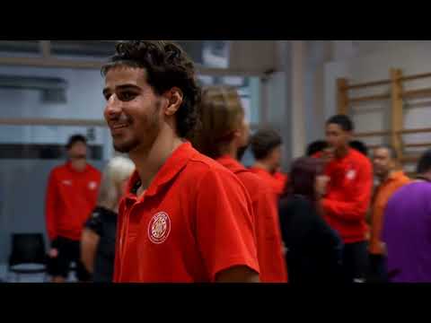 EL JUVENIL VISITA L'ASSOCIACIÓ FAMÍLIA I SALUT MENTAL DE GIRONA I COMARQUES | GIRONA FC