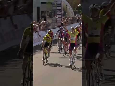 Taking no chances! 💪 Lorena Wiebes claims her FIFTH stage win of the week at the Simac Ladies Tour 👏