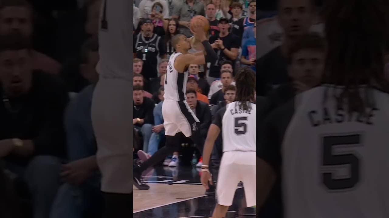 VIC COMING THROUGH👽 #DevinVassell #Wemby #Dunk #Spurs #NBA
