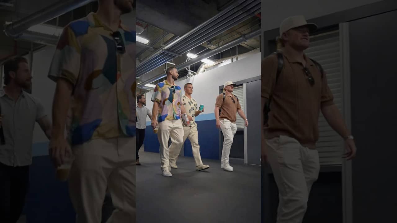 SF Giants arrive to Tropicana Field 📸