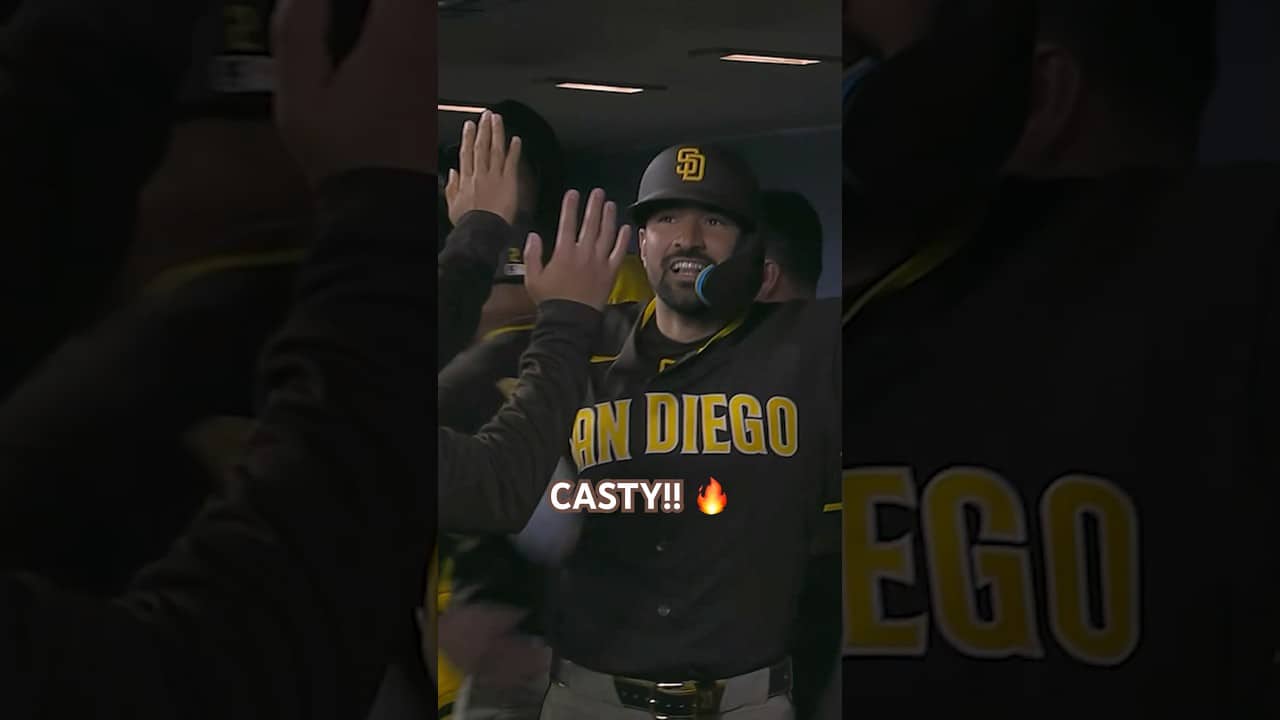 Let Casty cook 🔥 #mlb #baseball #homerun #nickcastellanos #sandiego #padres