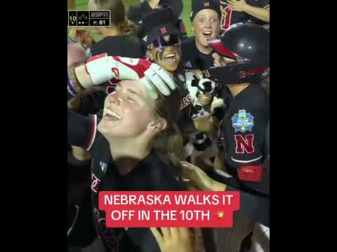 It's their first WCWS win since 2002 😲