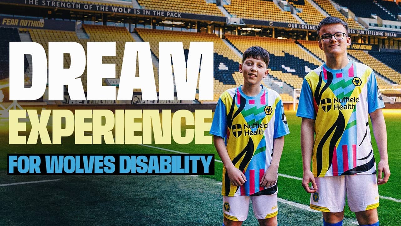 Wolves disability team light up Molineux! |  Bespoke kit created for half-time game