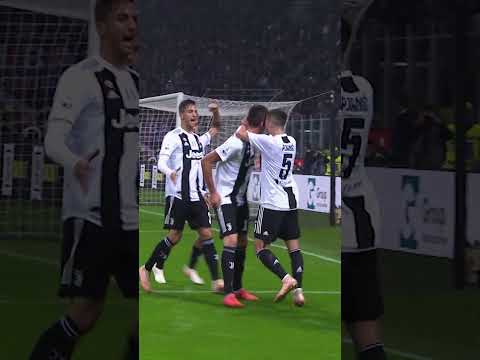 A header to remember ✈️ | #mandzukic #juventus #football