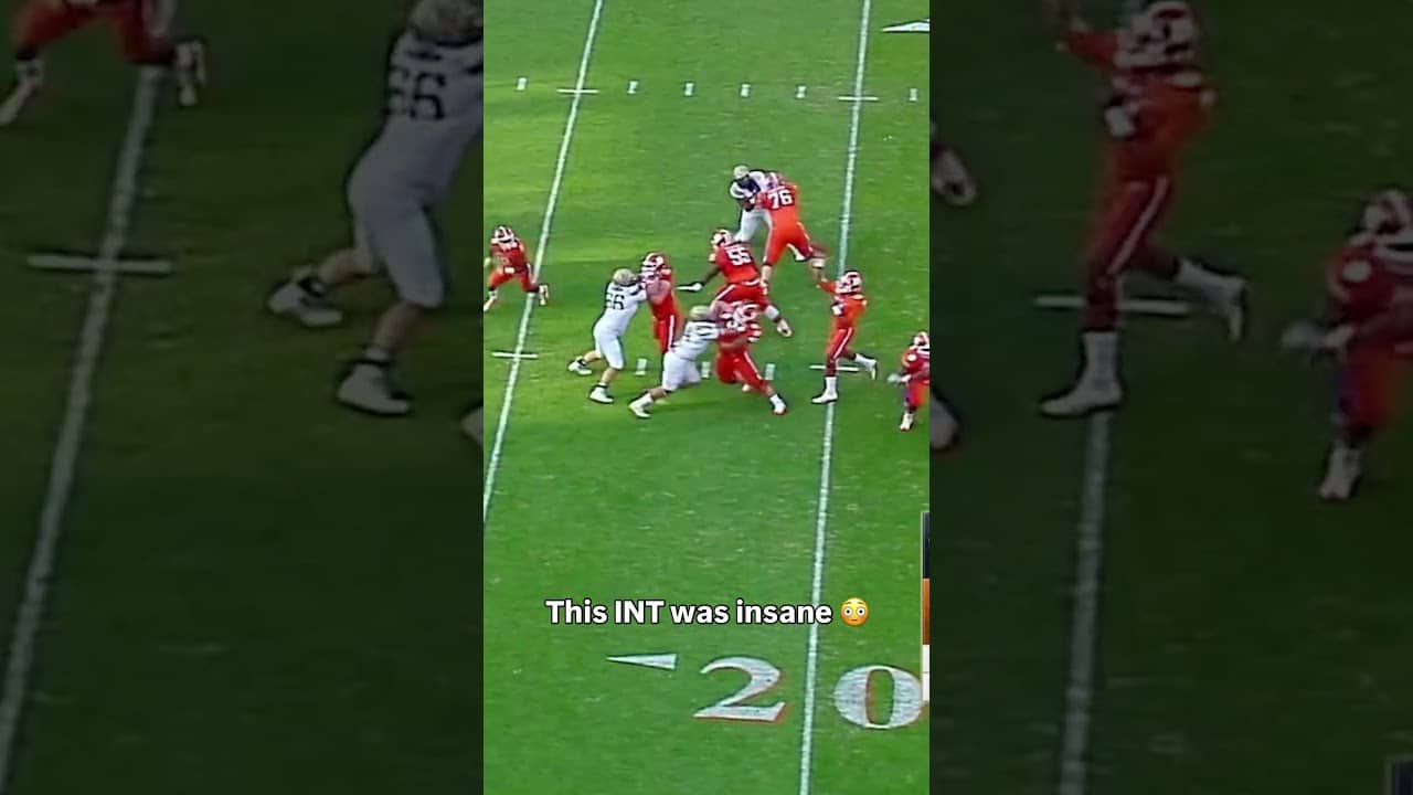 That was acrobatic 🤯 #pittsburghpanthers #accfootball #collegefootball