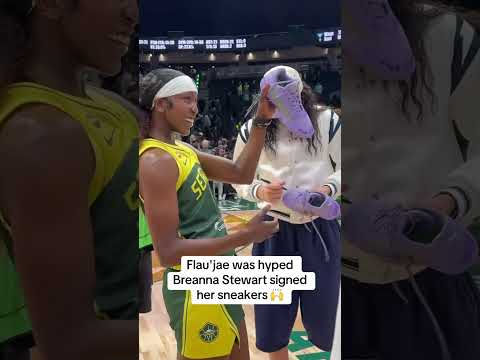 Big 4 🤝 Stewie (via @seattlestorm/TT)