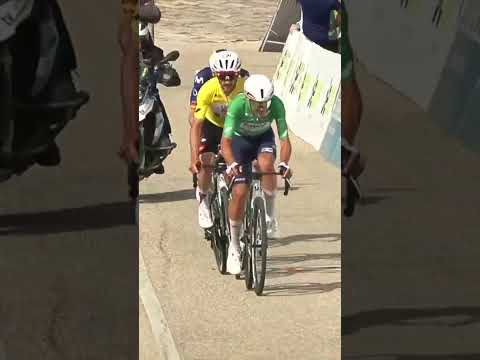 Alessandro Pinarello takes his maiden win on the cobbles of O Gran Camino’s final stage! 🤩