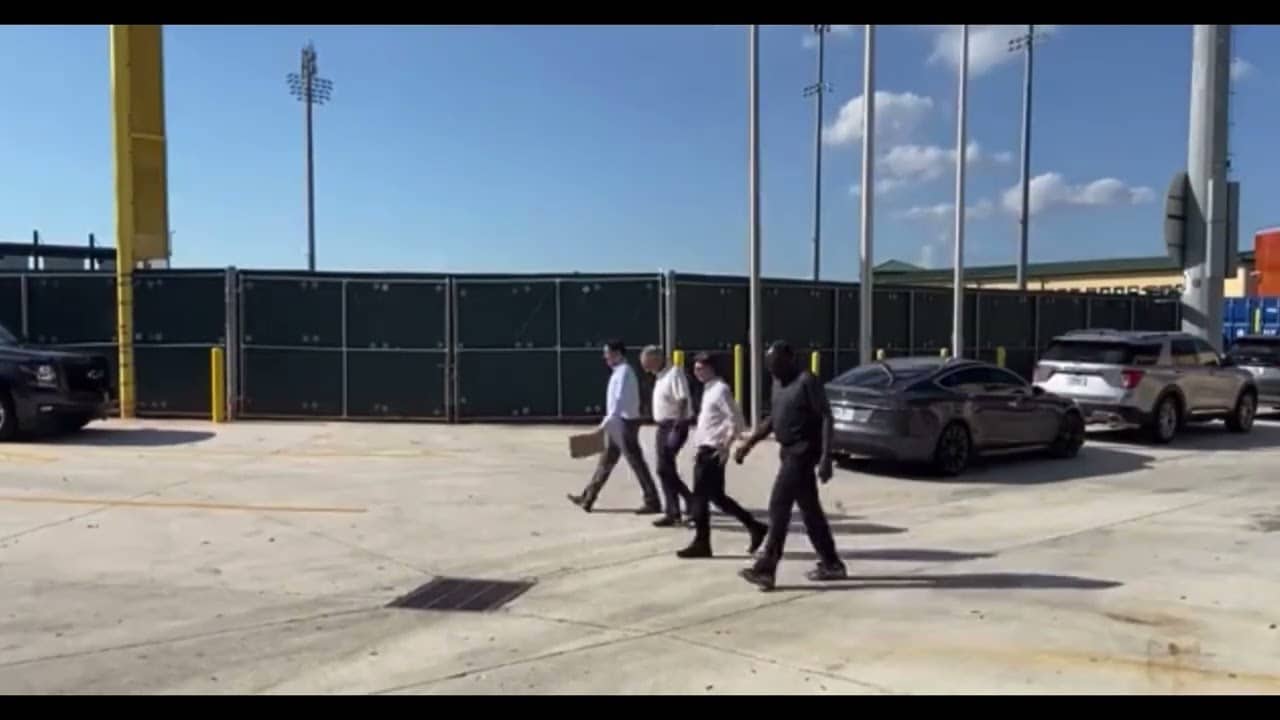 Rob Manfred does the Fitnessgram Pacer Test