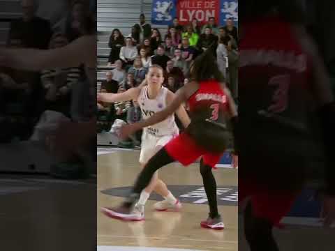 How did Johannes even see that?! 👀 #EuroCupWomen