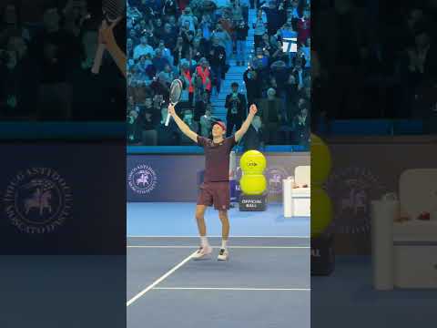 A victory fall from @janniksin 🏆👏 #tennis #tennistournament #tennisplayer #sports #athlete