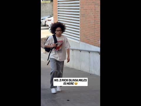 Olivia Miles' Return to Texas!
