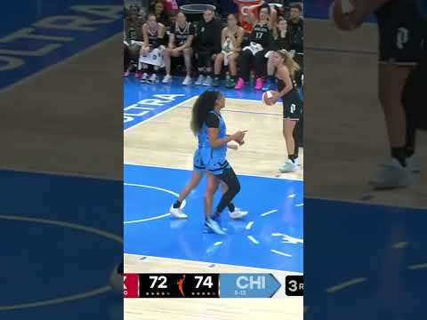 Dawn Staley was tuned in to Kamilla Cardoso's WNBA record for most FG without a miss 🙌