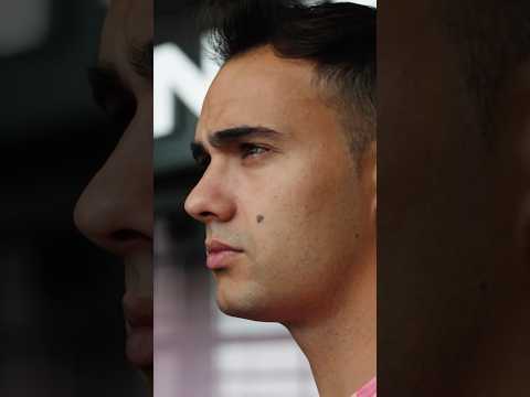 Abrimos juego ⚽. Reguilón en el 305 🌇