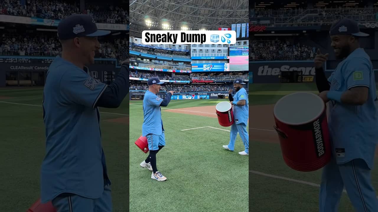 Always watch your back with Vladimir Guerrero Jr. and Myles Straw 👀 #MLB #BlueJays #Toronto