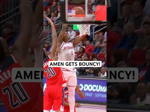 Amen Thompson shows off his athleticism with the dunk