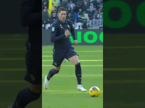 CRAZY SHOT by Dusan Vlahovic vs Empoli ⭐️ #juventus #shorts #football